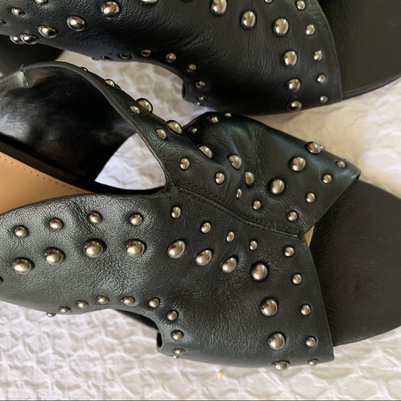 Vince Camuto heels - Picture 2 of 4